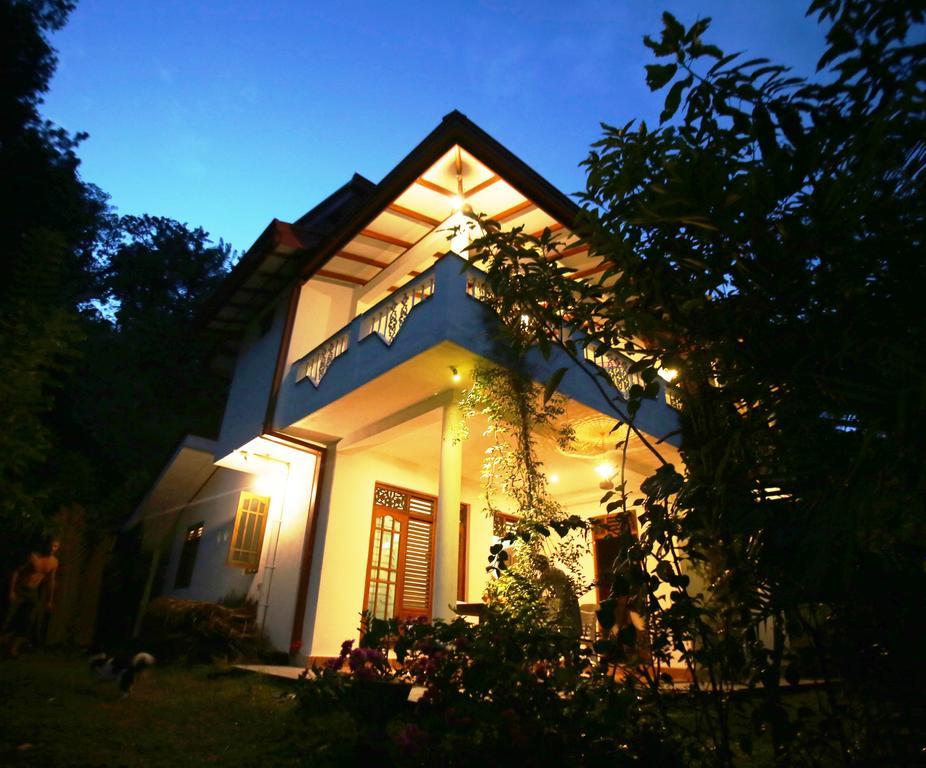 Summer Valley Boutique Villa Unawatuna Buitenkant foto