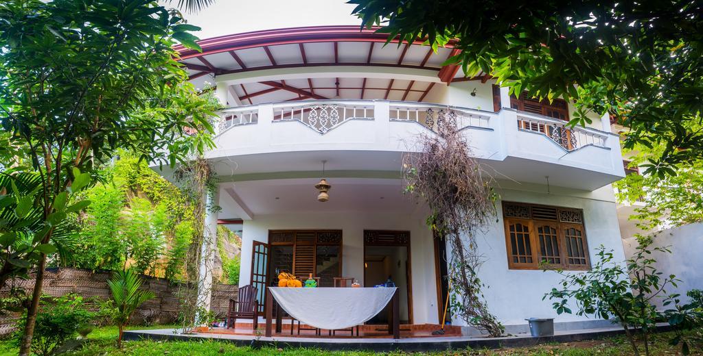 Summer Valley Boutique Villa Unawatuna Buitenkant foto