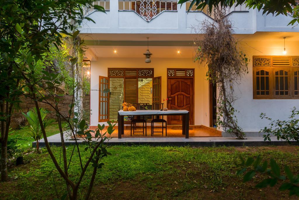 Summer Valley Boutique Villa Unawatuna Buitenkant foto