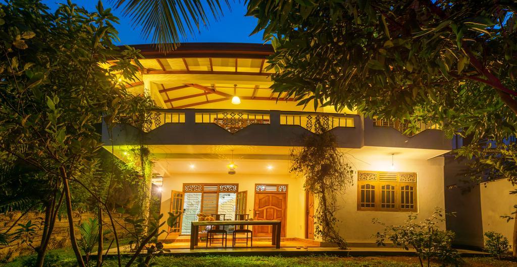 Summer Valley Boutique Villa Unawatuna Buitenkant foto