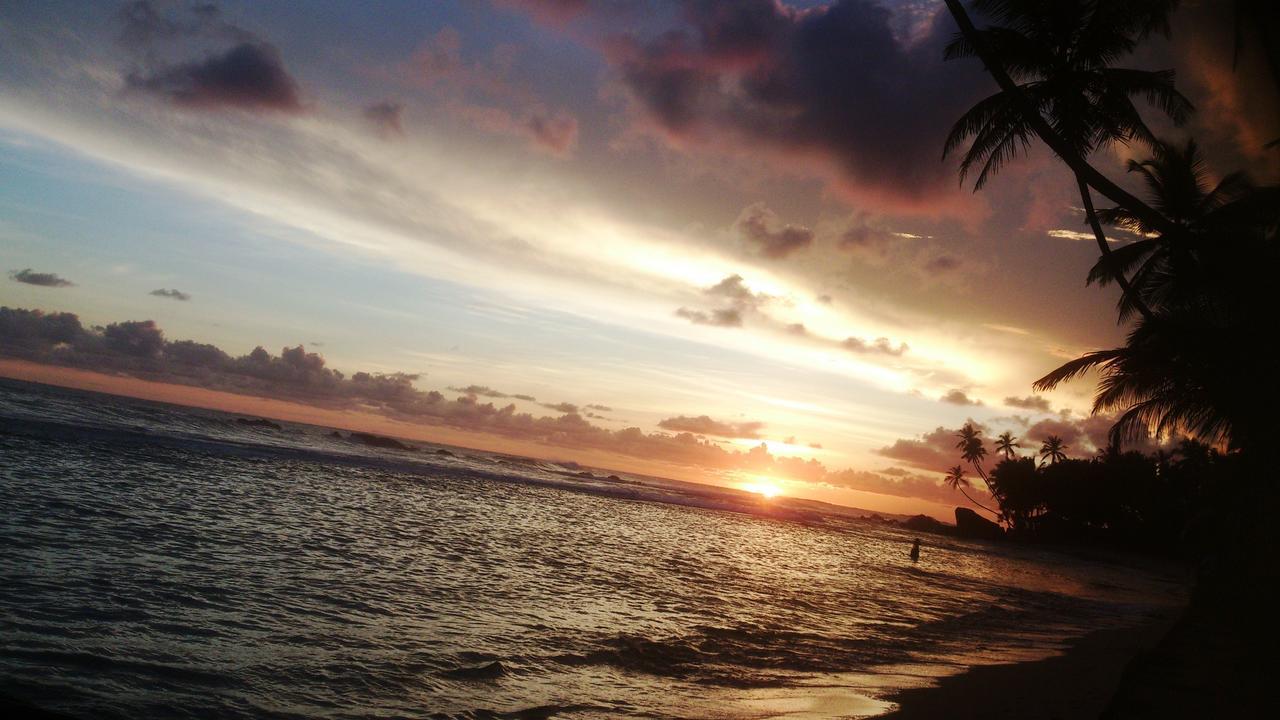 Summer Valley Boutique Villa Unawatuna Buitenkant foto